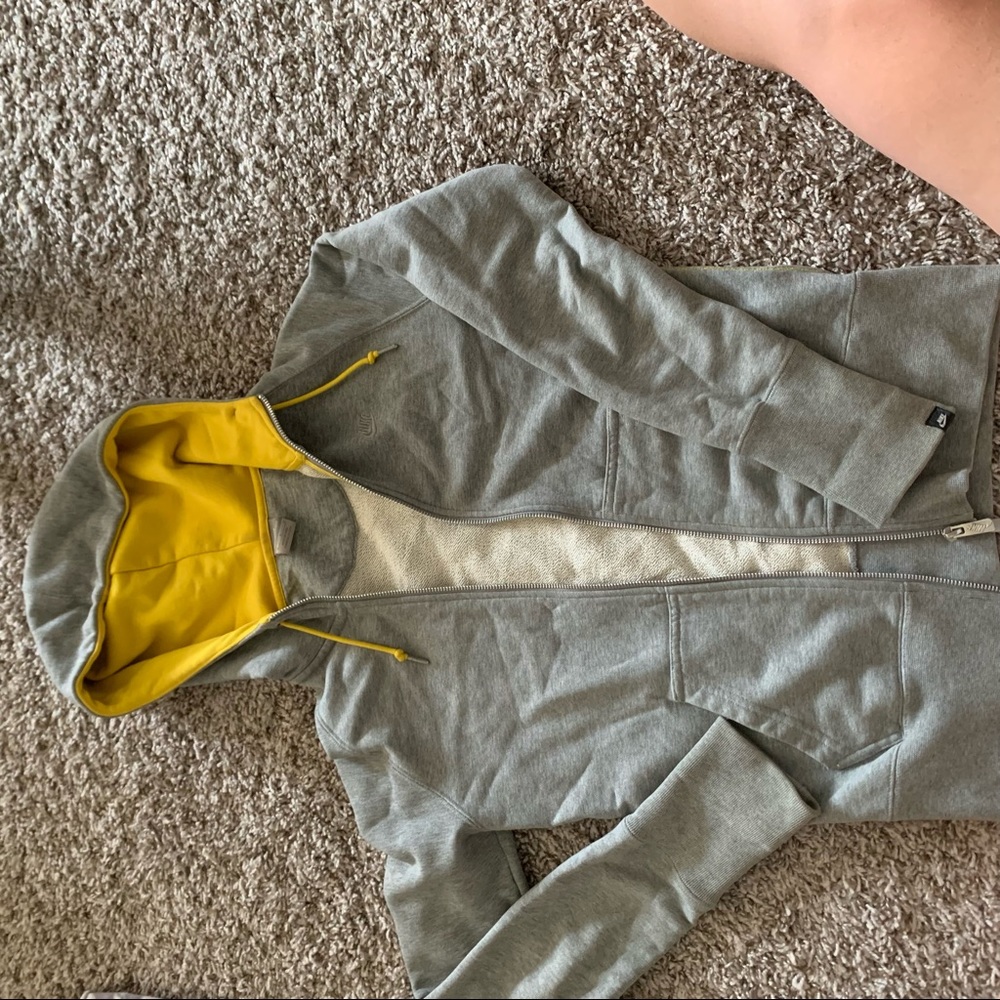 Nike zip up hoodie